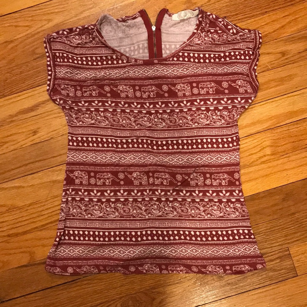 Patterned top
